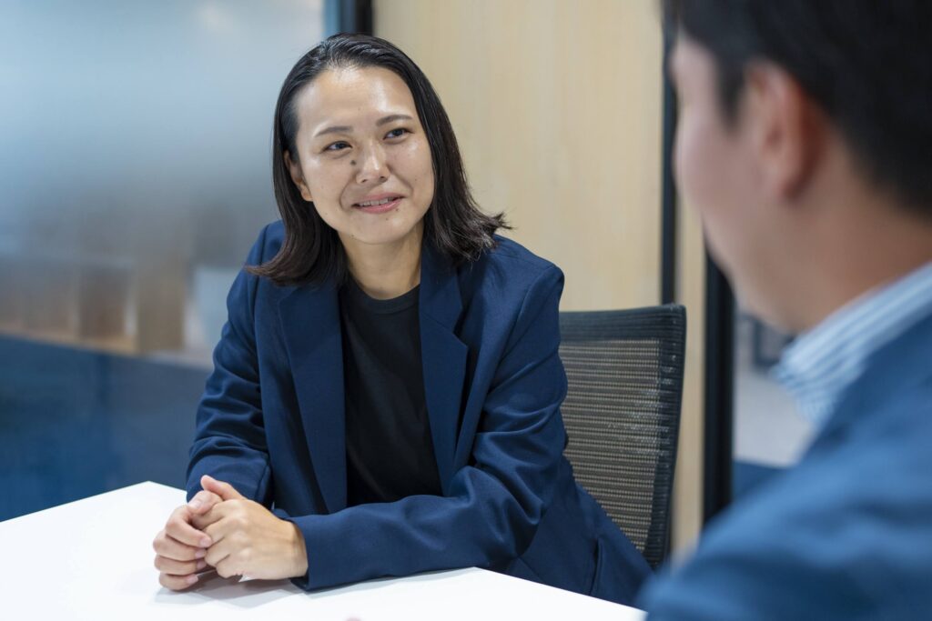 実際に働いている人の声から見る、携帯ショップのリアルな職場環境とは?